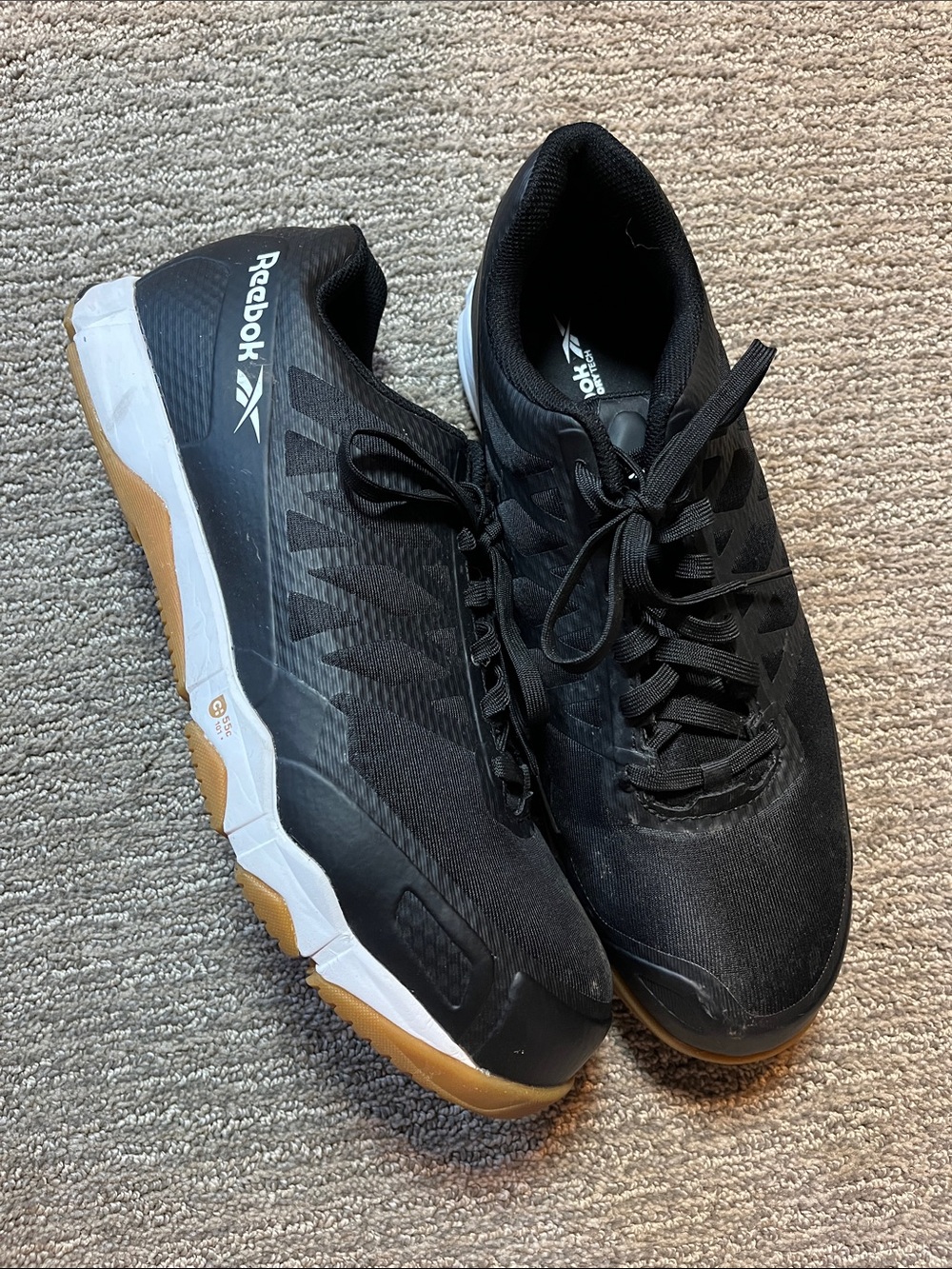 Reebok Black Low-Top MemoryTech Athletic steal toed Sneakers
